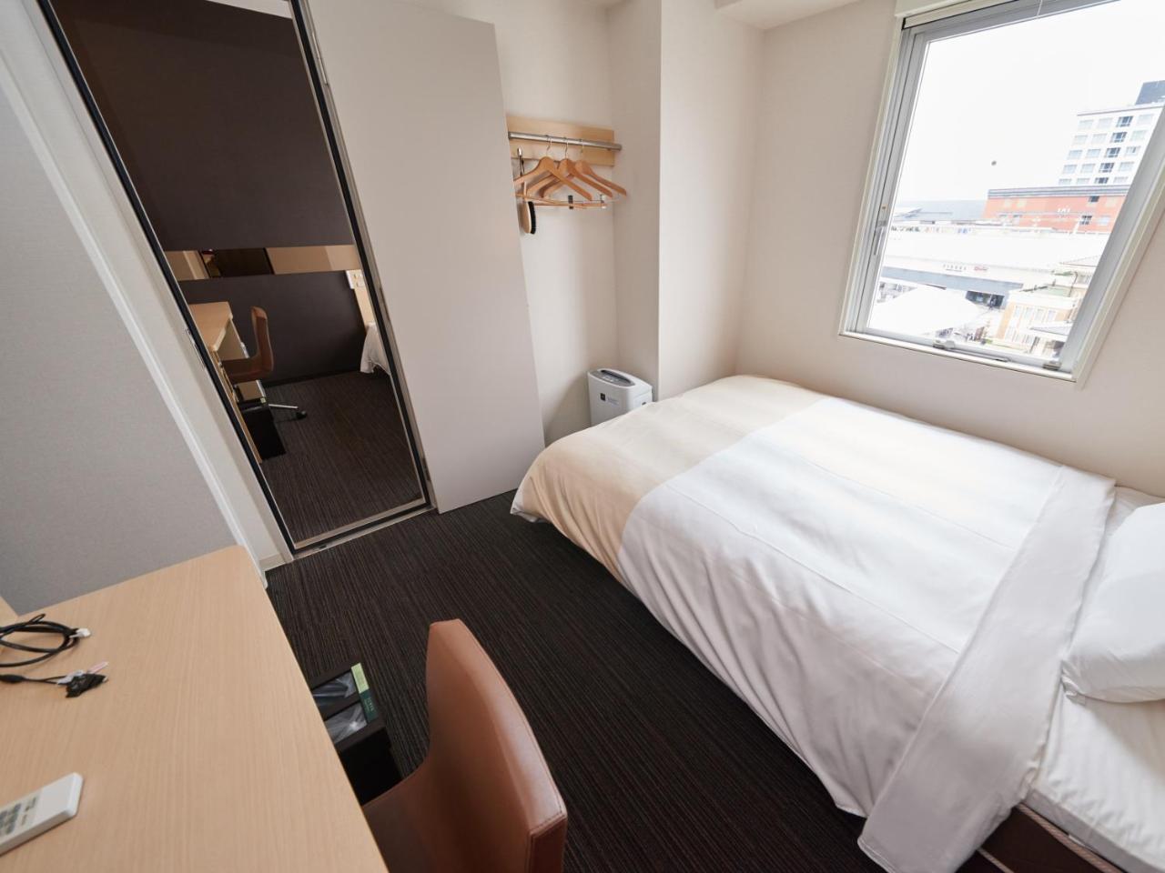 Super Hotel Jr Nara Ekimae Sanjo Dori Buitenkant foto